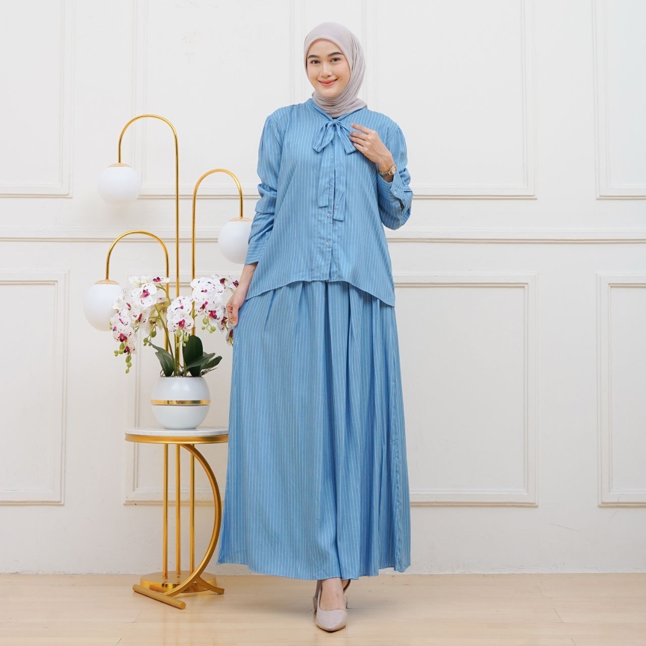 Aruna set rok warna biru